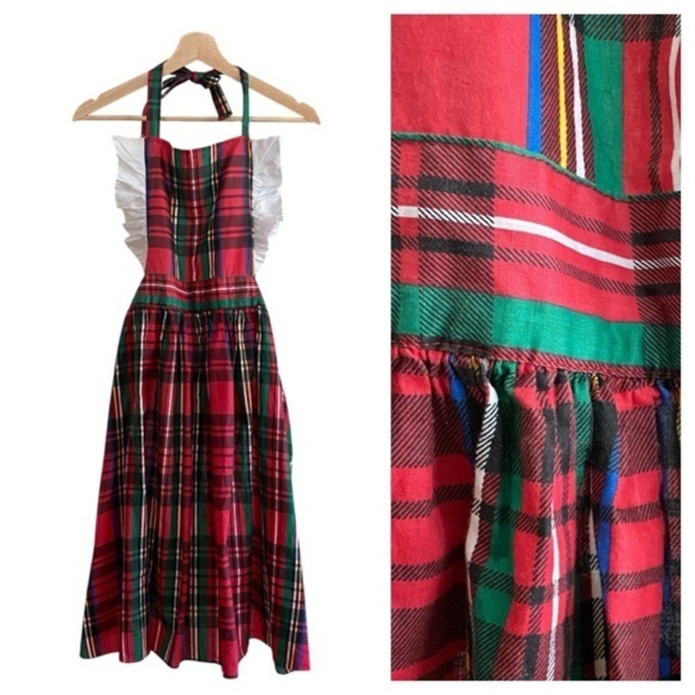 Vintage Red Green Christmas Plaid White Ruffle Apron